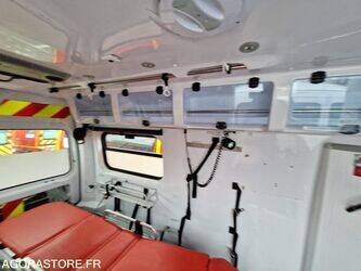 2012-renault-master-1410865-45176912