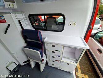 2012-renault-master-1410865-45176914