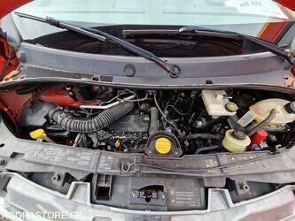 2012-renault-master-1410865-45176931