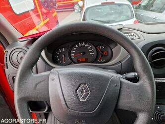 2012-renault-master-1410865-45176937