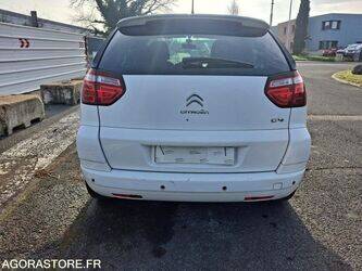 2013-citroen-c4-picasso-1410870-45176993