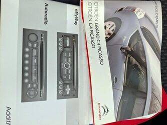 2013-citroen-c4-picasso-1410870-45177039