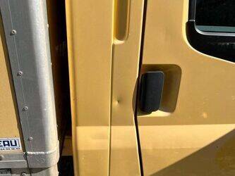 2011-ford-transit-1410872-45177069