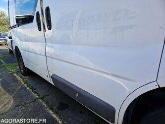 2006-renault-trafic-1410881-45177224