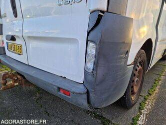 2006-renault-trafic-1410881-45177231