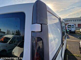 2006-renault-trafic-1410881-45177234