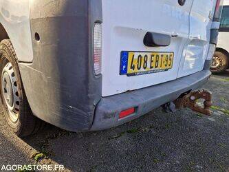 2006-renault-trafic-1410881-45177241