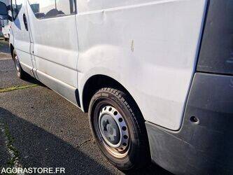 2006-renault-trafic-1410881-45177245
