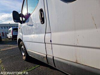 2006-renault-trafic-1410881-45177246