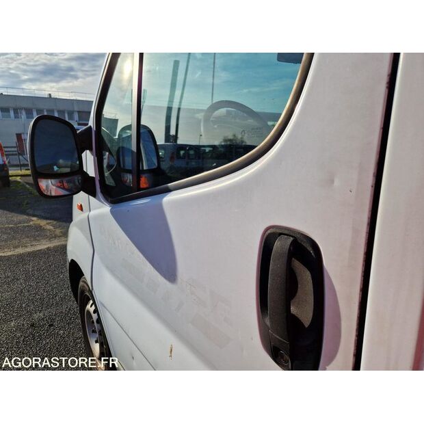 2006 Renault Trafic-45177248