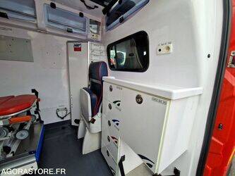 2012-renault-master-1410884-45177286