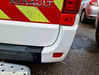 2012-renault-master-1410884-45177295