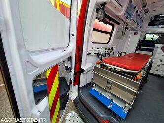 2012-renault-master-1410884-45177303