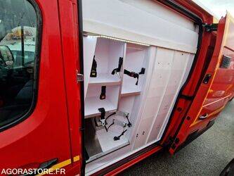 2012-renault-master-1410884-45177313