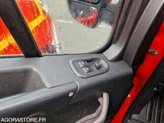 2012-renault-master-1410884-45177318