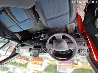 2012-renault-master-1410884-45177319