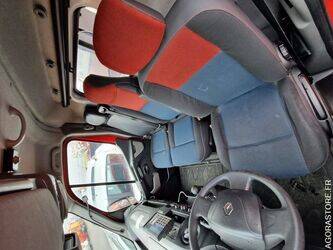 2012-renault-master-1410884-45177320