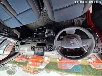 2012-renault-master-1410884-45177321