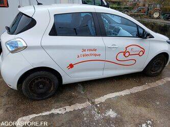 2014-renault-zoe-1410886-45177338