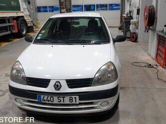 2004-renault-clio-1410891-45177457