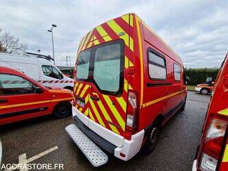 2012-renault-master-1410895-45177518