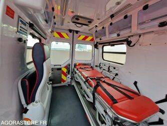 2012-renault-master-1410895-45177529