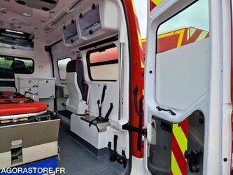 2012-renault-master-1410895-45177544