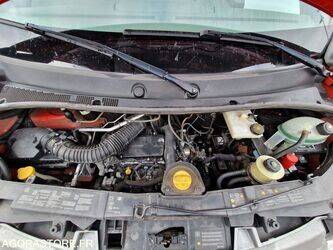 2012-renault-master-1410895-45177553