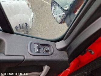 2012-renault-master-1410895-45177554