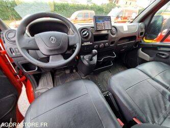 2012-renault-master-1410895-45177557