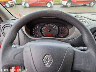 2012-renault-master-1410895-45177559