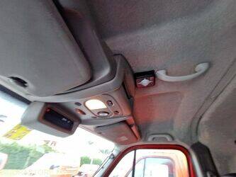 2012-renault-master-1410895-45177561