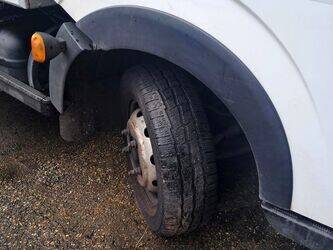 2012-renault-maxity-1410899-45177588