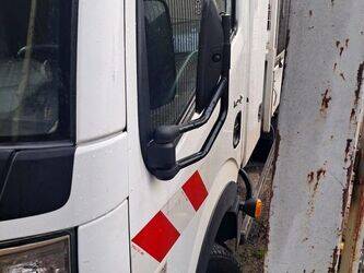 2012-renault-maxity-1410899-45177594