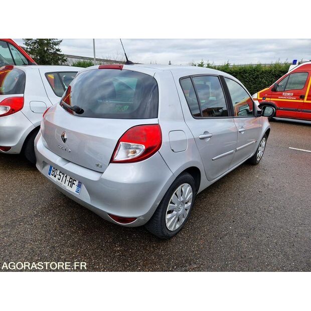 2011 Renault Clio-45177635