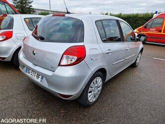 2011-renault-clio-1410903-45177635