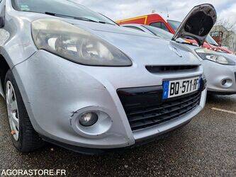 2011-renault-clio-1410903-45177638