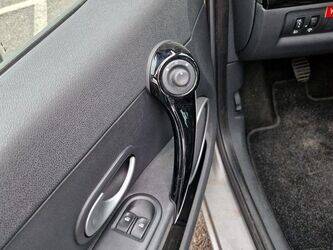 2011-renault-clio-1410903-45177651