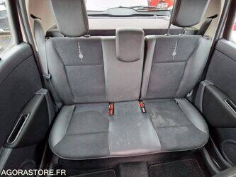 2011-renault-clio-1410903-45177654