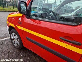 2010-renault-kangoo-1410904-45177682