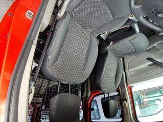 2010-renault-kangoo-1410904-45177687