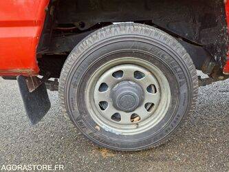 1995-nissan-patrol-1410905-45177711