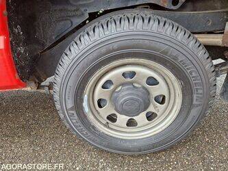 1995-nissan-patrol-1410905-45177724