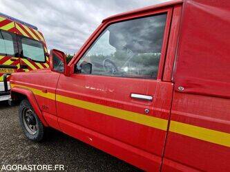 1995-nissan-patrol-1410905-45177728