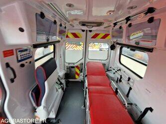 2012-renault-master-1410909-45177801