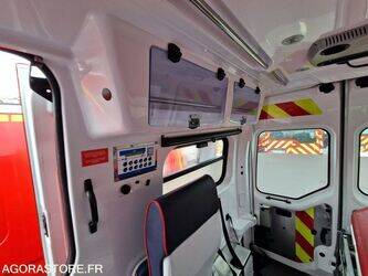 2012-renault-master-1410909-45177805