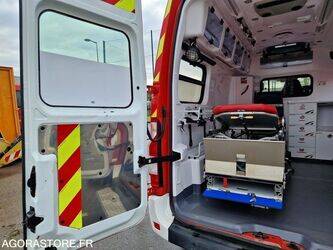 2012-renault-master-1410909-45177812