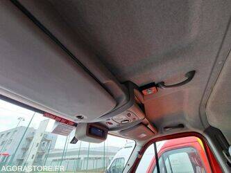 2012-renault-master-1410909-45177827