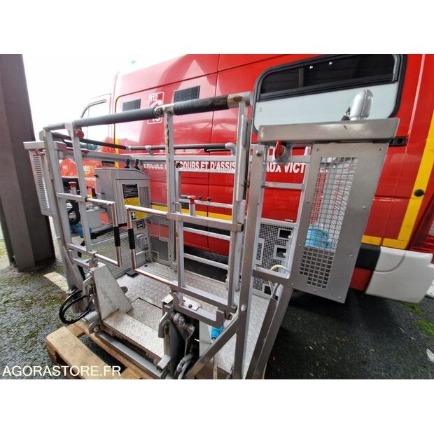 1998 Mercedes-Benz 1524-45178003