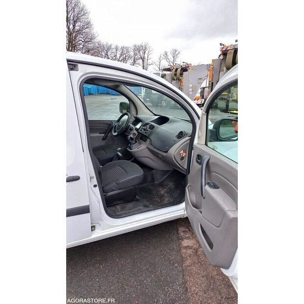 2010 رينو Kangoo-45178099